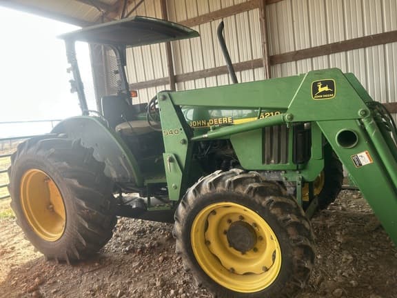 Image of John Deere 5210 Primary image