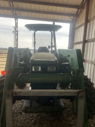 Image of John Deere 5210 equipment image 2