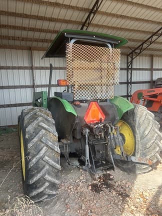 Image of John Deere 5210 equipment image 4