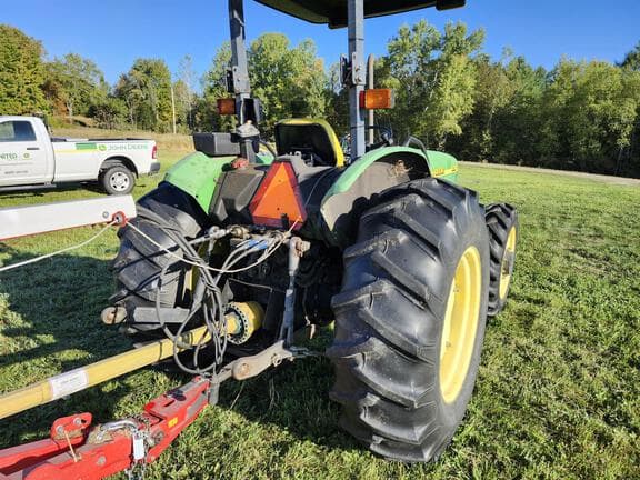 Image of John Deere 5210 equipment image 4
