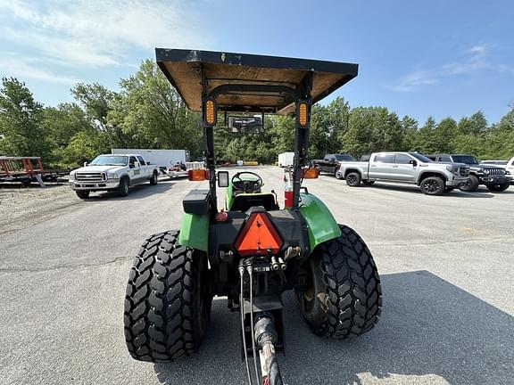 Image of John Deere 5210 equipment image 3