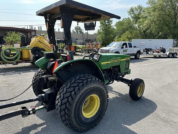 Image of John Deere 5210 equipment image 4