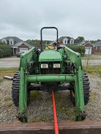 Image of John Deere 5210 equipment image 2