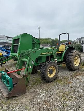 Image of John Deere 5210 Primary image