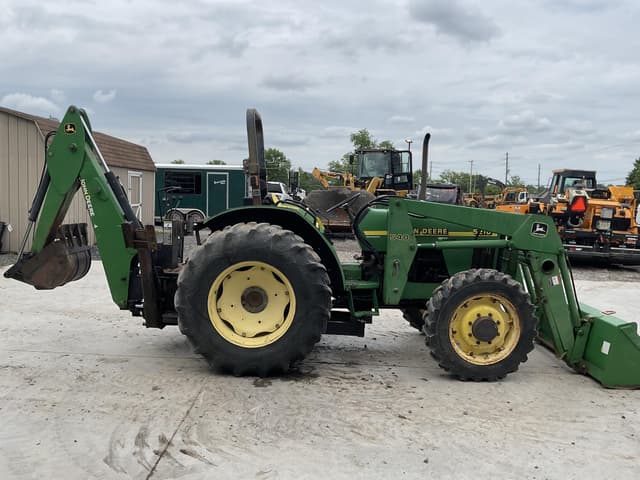 Image of John Deere 5210 equipment image 4