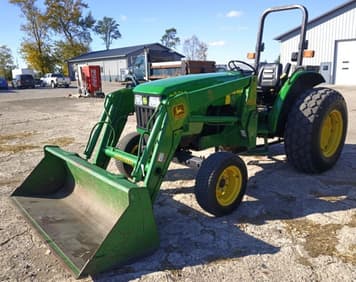 Main image John Deere 5210