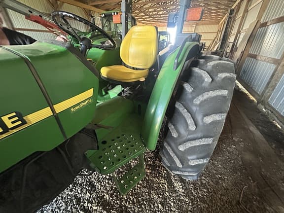 Image of John Deere 5310 equipment image 2