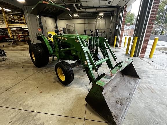 Image of John Deere 5310 equipment image 2