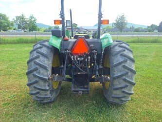 Image of John Deere 5310 equipment image 3