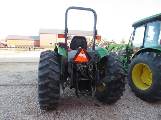 Image of John Deere 5410 equipment image 4