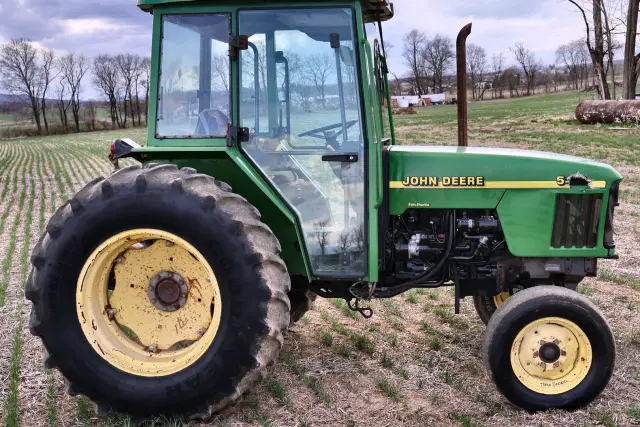 Image of John Deere 5410 equipment image 4
