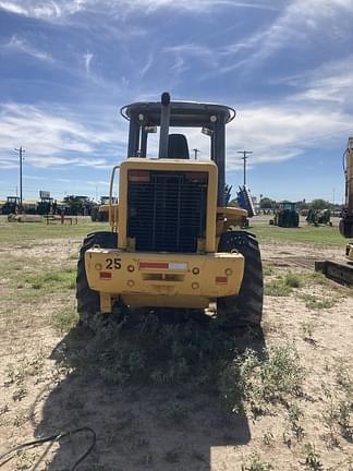 Image of John Deere 544H equipment image 4