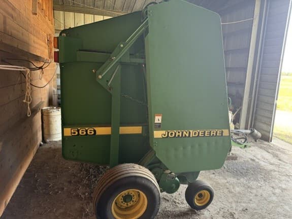 Image of John Deere 566 equipment image 4