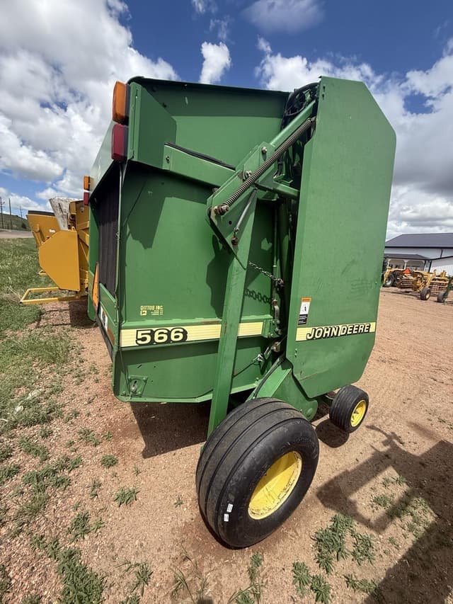 Image of John Deere 566 equipment image 4