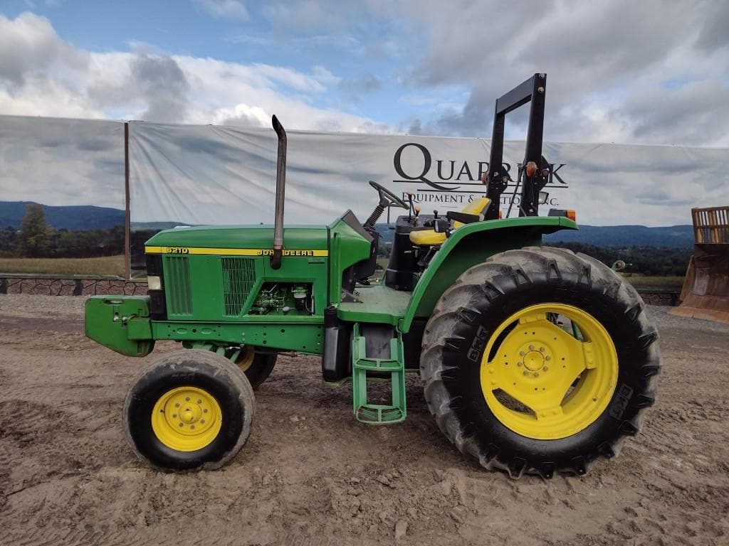 Image of John Deere 6210 Primary image