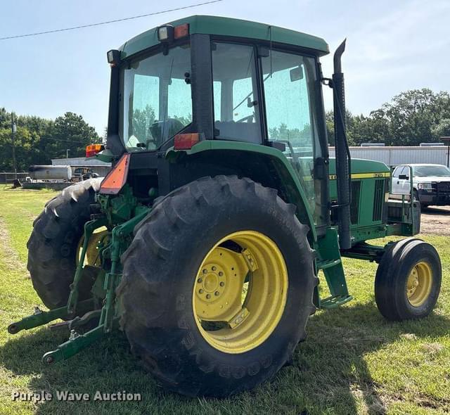 Image of John Deere 6210 equipment image 4