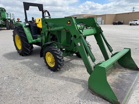 Image of John Deere 6210L equipment image 3