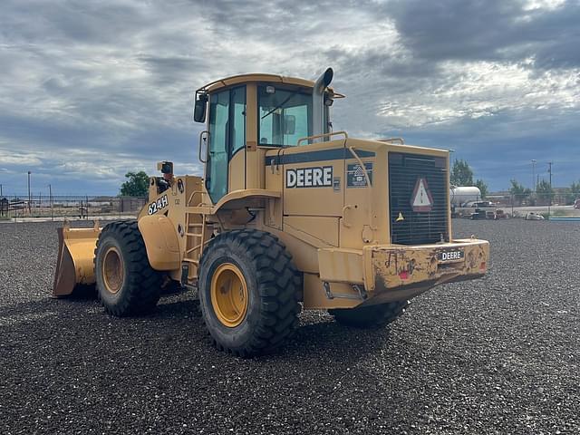 Image of John Deere 624H equipment image 3