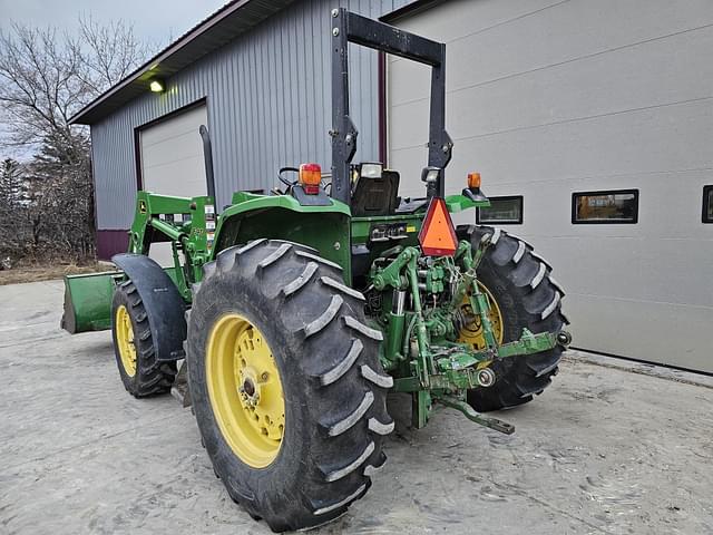 Image of John Deere 6310 equipment image 3