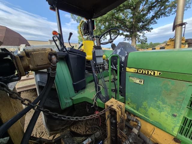 Image of John Deere 6310 equipment image 3