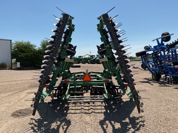 Image of John Deere 637 equipment image 4