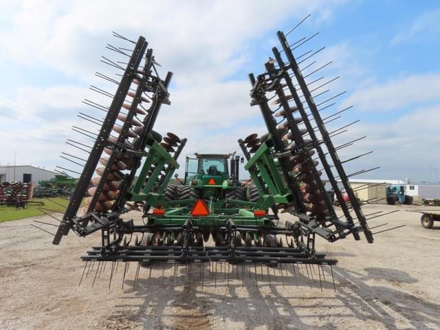 Image of John Deere 637 equipment image 4