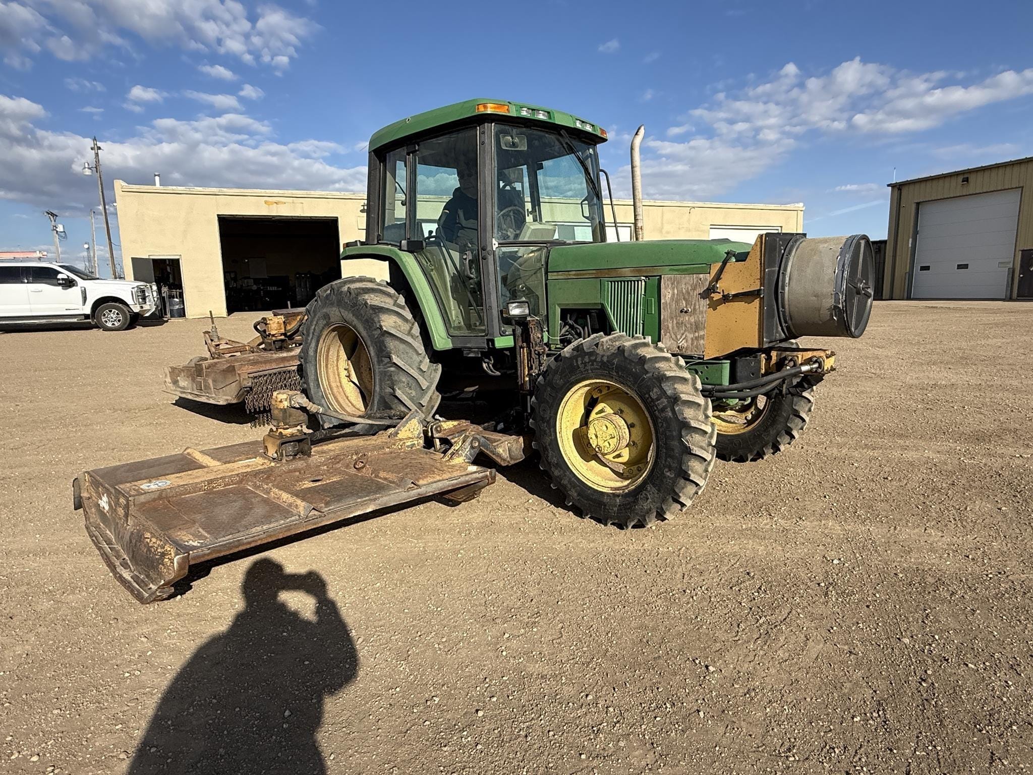 1999 John Deere 6410 Equipment Image0