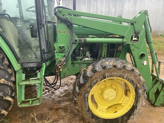 Image of John Deere 6410 equipment image 4