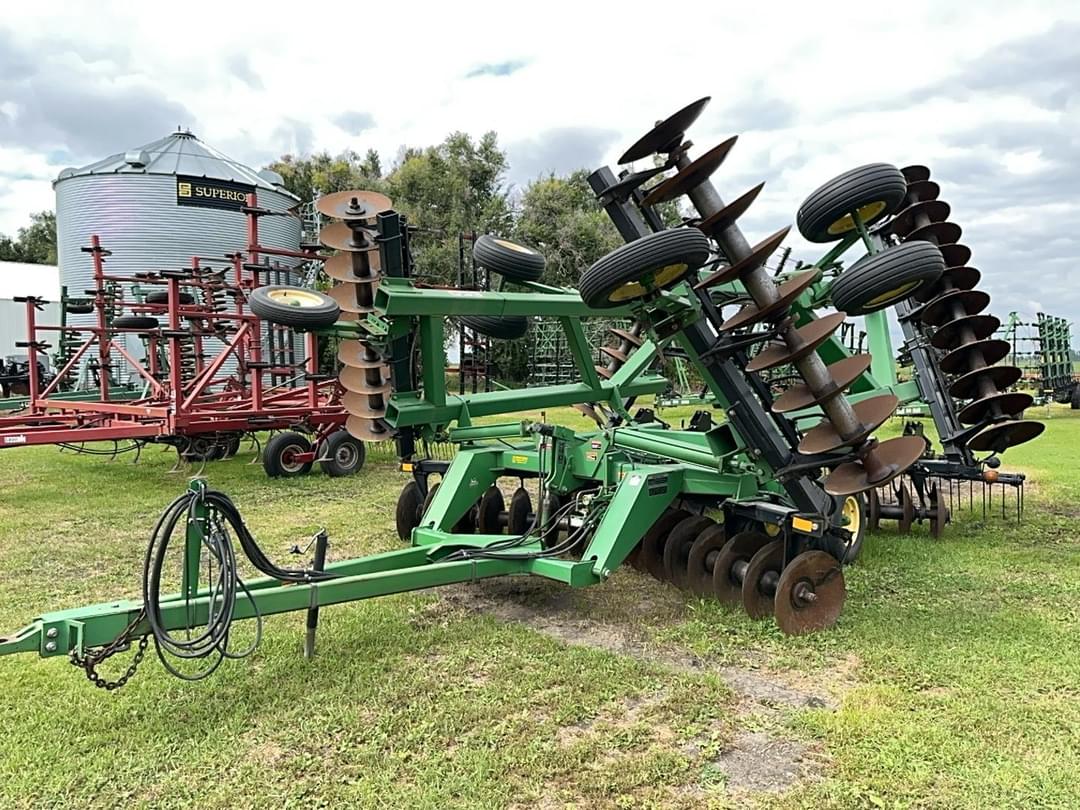 Image of John Deere 650 Primary image