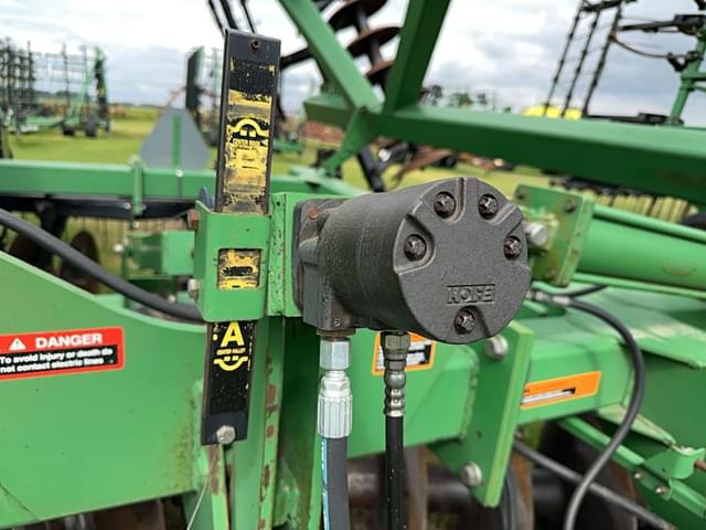 Image of John Deere 650 equipment image 1