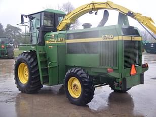 Main image John Deere 6750 7