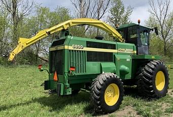 Main image John Deere 6850 3