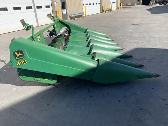 Image of John Deere 693 equipment image 1