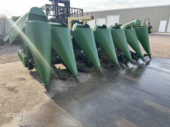 Image of John Deere 693 equipment image 1