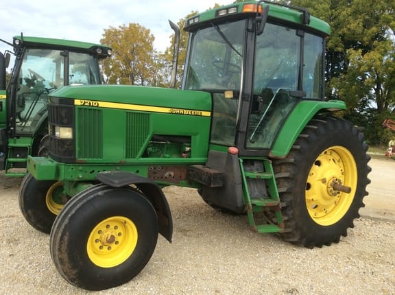 Main image John Deere 7210