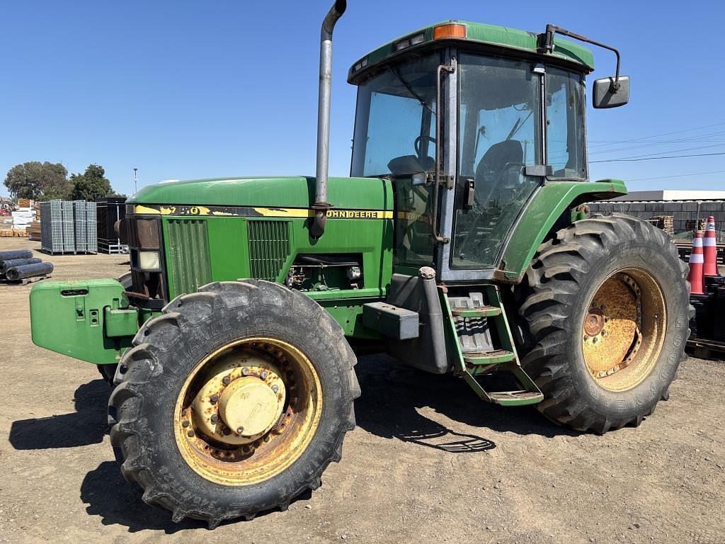 Image of John Deere 7210 Primary image