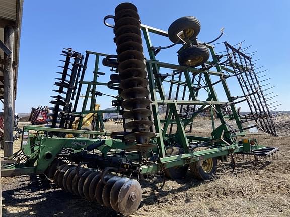 1999 John Deere 726 Equipment Image0