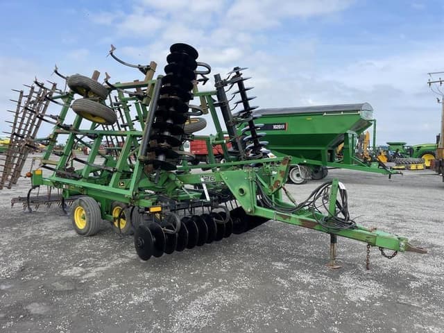 Image of John Deere 726 equipment image 2