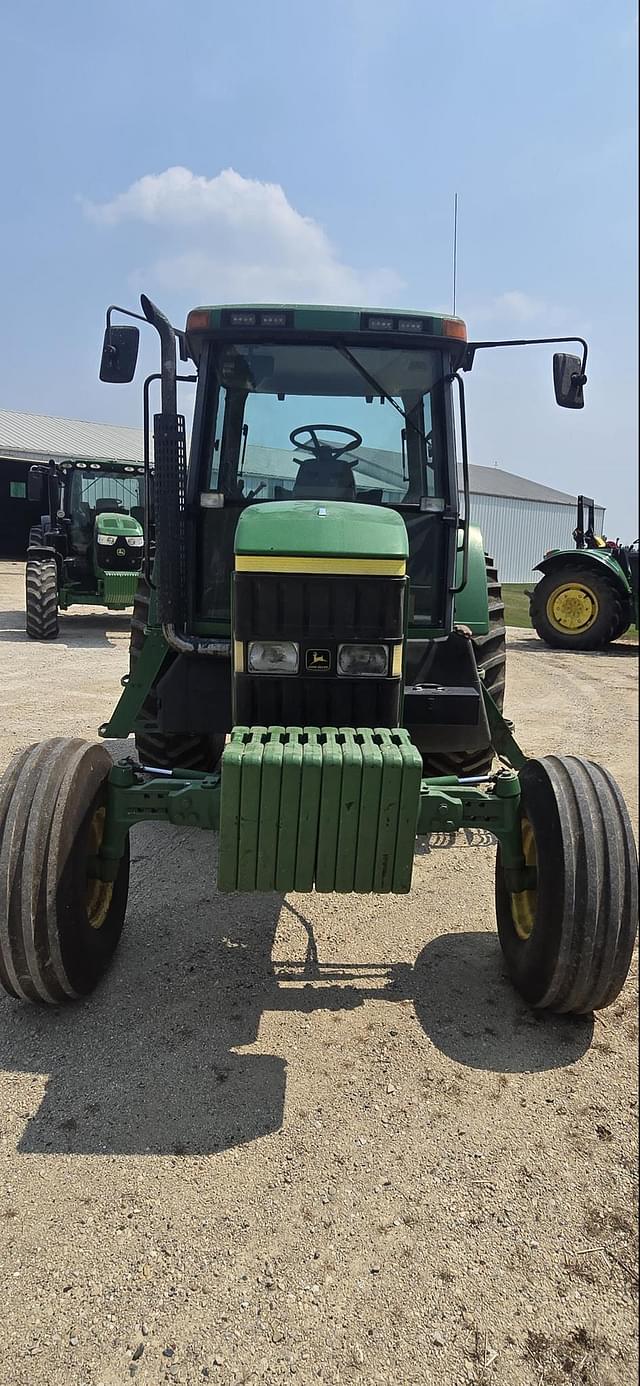 Image of John Deere 7410 equipment image 1