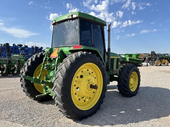 Image of John Deere 7410 equipment image 4