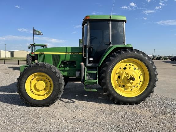 Image of John Deere 7410 equipment image 1