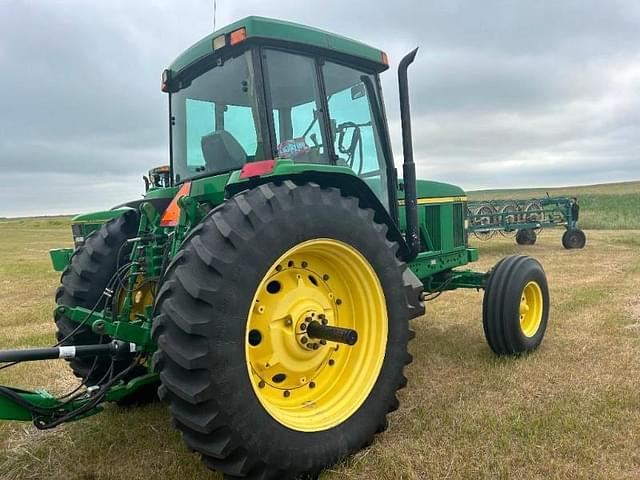 Image of John Deere 7410 equipment image 3