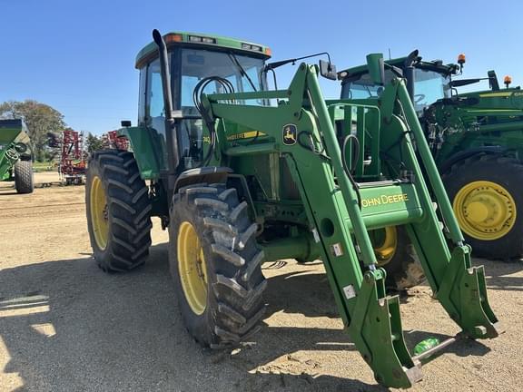 Image of John Deere 7610 equipment image 1