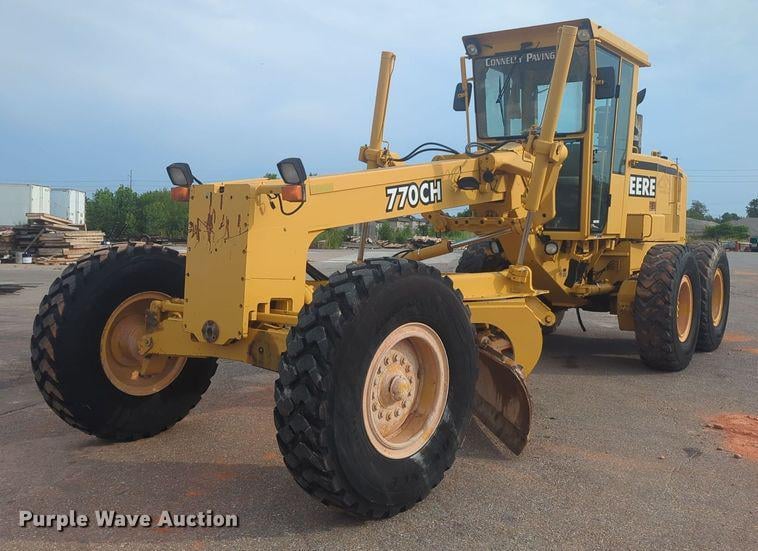 SOLD - 1999 John Deere 770CH Lot No. NW9544 Construction with 12,481 ...