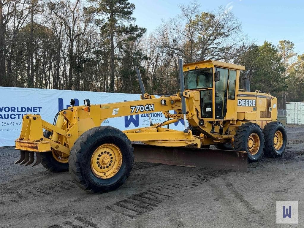 Image of John Deere 770CH Primary image