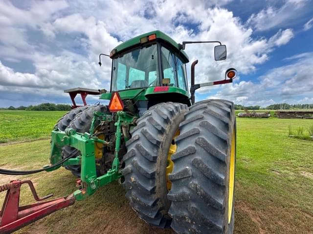Image of John Deere 7810 equipment image 4
