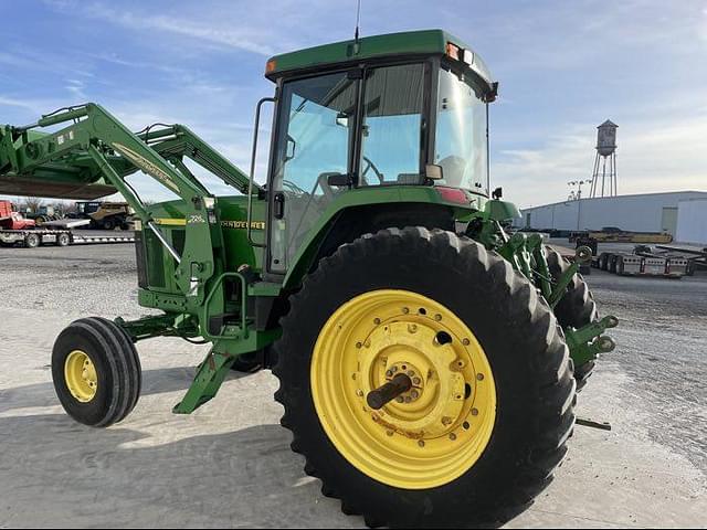 Image of John Deere 7810 equipment image 3