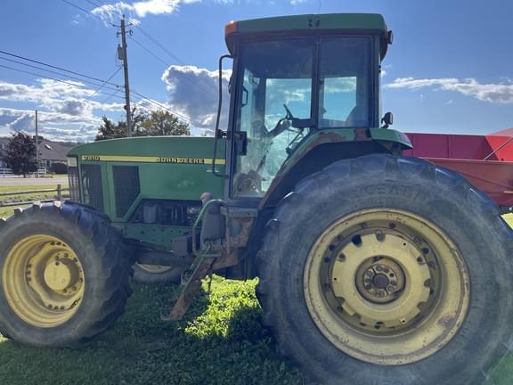 Image of John Deere 7810 equipment image 2