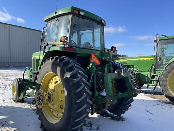 Image of John Deere 7810 equipment image 3