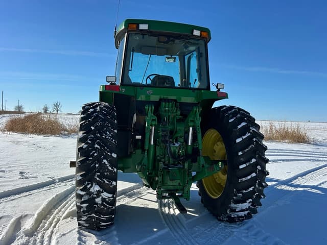 Image of John Deere 7810 equipment image 3